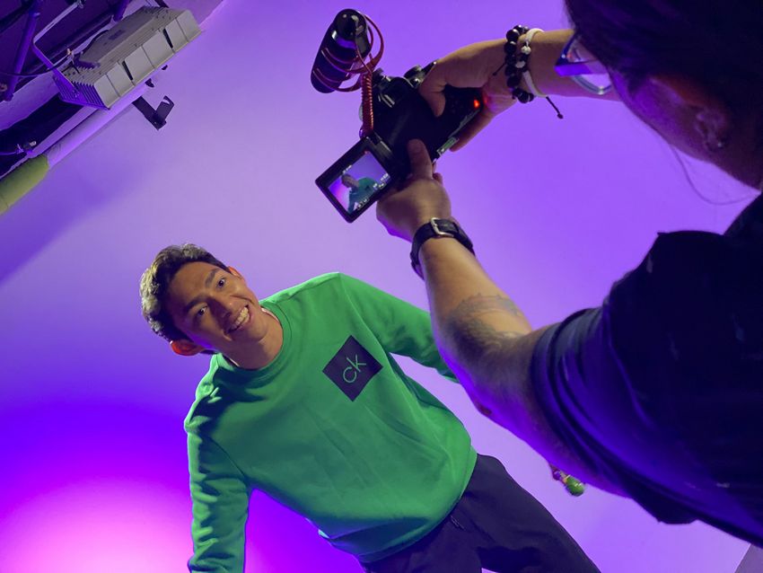 Komanche: From Squid Craft Creator to Gambling Establishment Streaming Feeling